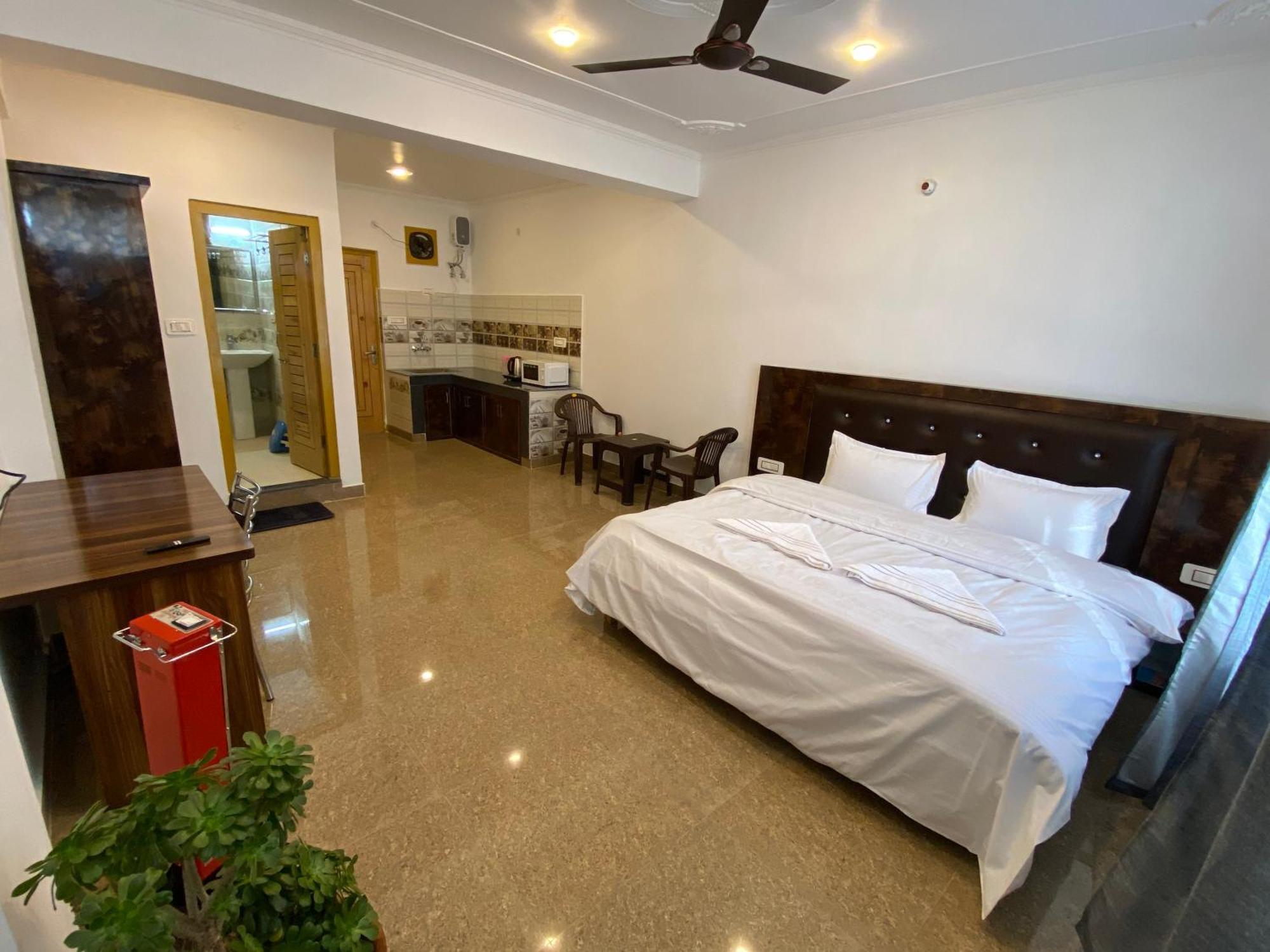 Redeem Cafe & Homestay McLeod Ganj Exterior foto